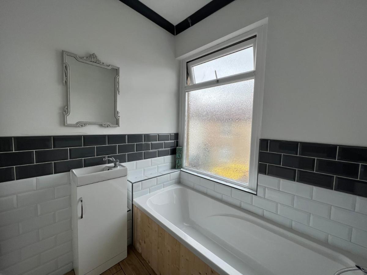 Brecon Town 3 Bedroom House Sleeps 6 Central Location Kültér fotó